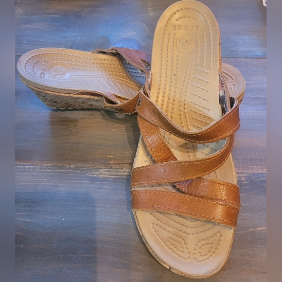 Crocs A-leigh Wedge Cork Sandals 7 - Picture 1 of 6